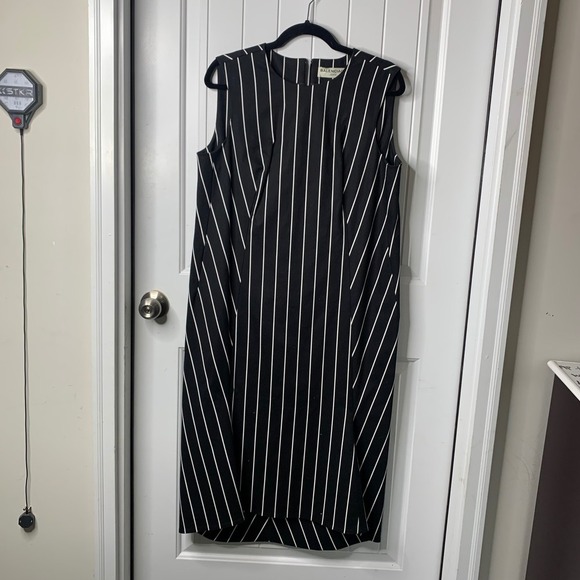 Balenciaga Striped black avant garde quiet luxury shift Dress minimalist size 42 - Picture 1 of 8